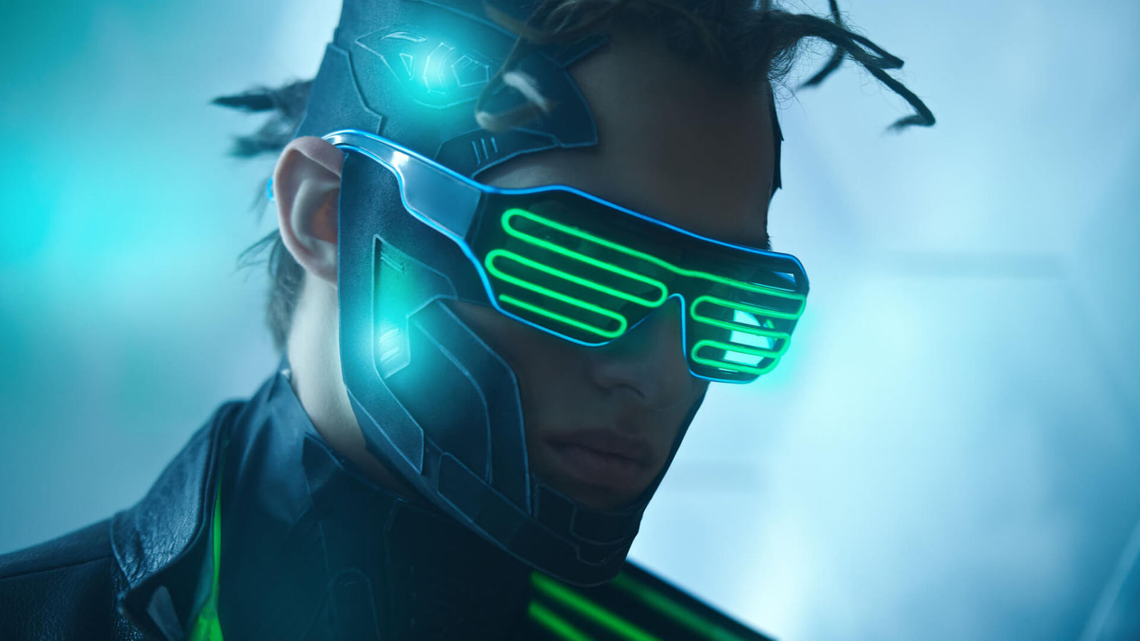 Cyberpunk style: a fiction genre with dystopian aesthetic