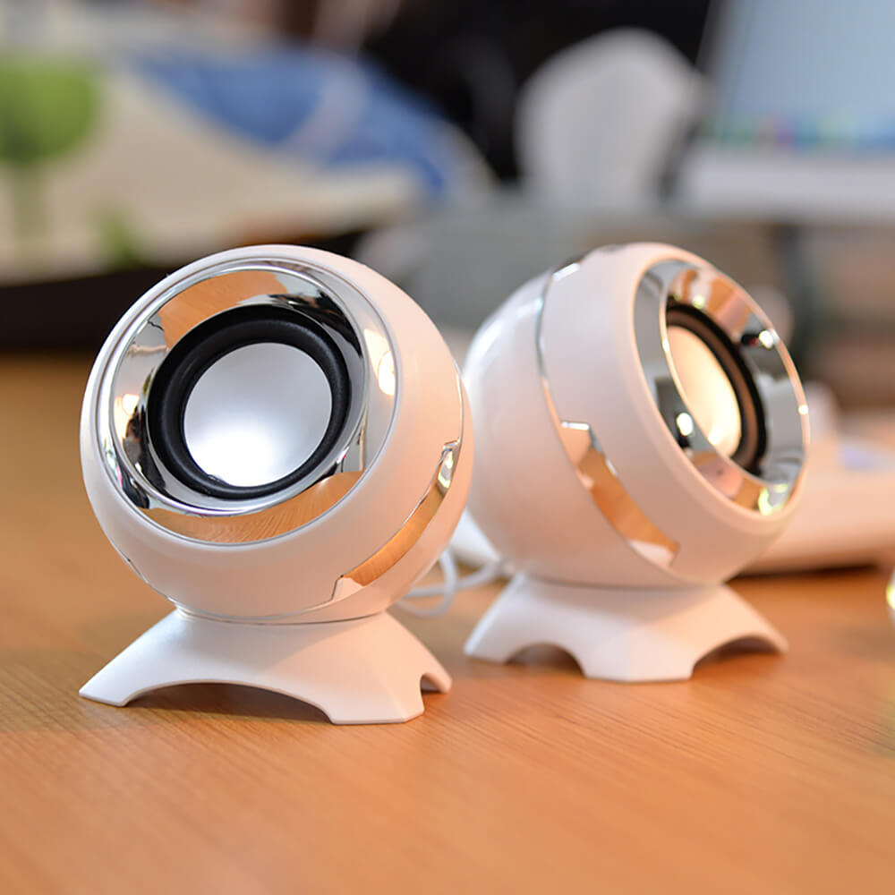 White 2.0 Mini Space Capsule Round Reactor Speakers 3.5mm AUX USB