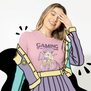 Casual Gaming Girl Time Shirt Playing Phone Picture
